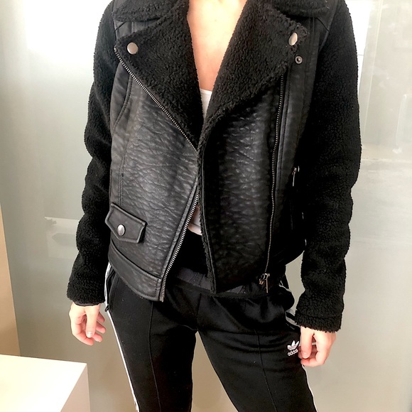 Vintage Jackets & Blazers - Everyday Black Vintage Bomber Jacket🖤🖤